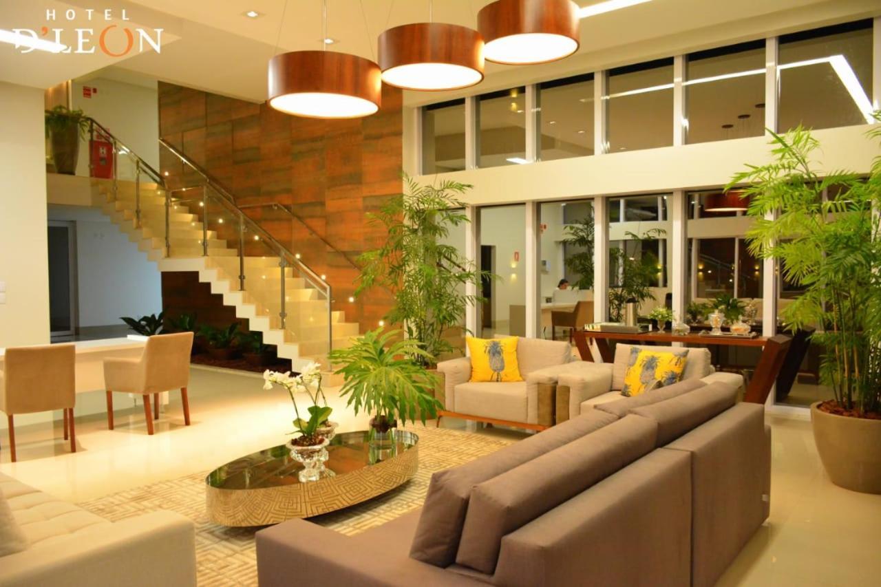 D'leon Hotel
